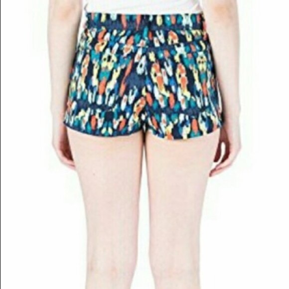 NWT Juicy Couture Printed Denim High Waist Shorts in Regal Coral Island Sz 32 - Picture 1 of 13